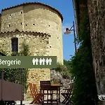 Pyrenees Mon Holiday home *